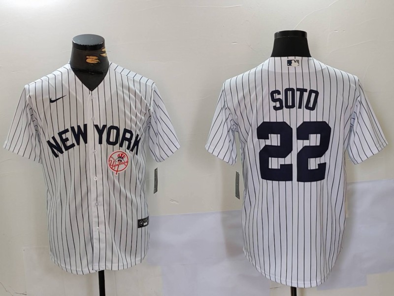 Men's New York Yankees #22 Juan Soto White Cool Base Stitched Baseball Jersey 5