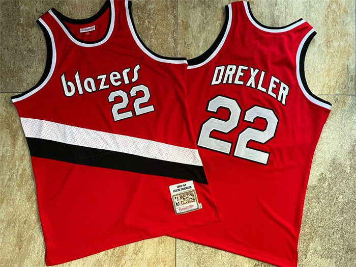 Blazers 22 Clyde Drexler Red 1983-84 Hardwood Classics Swingman Jersey
