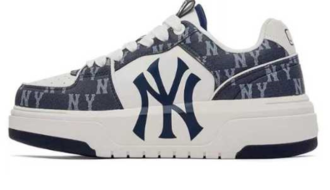 Men's New York Yankees Chunky Liner Baseball Shoes Sneakers Navy White 009