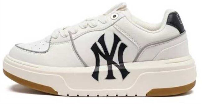 Men's New York Yankees Chunky Liner Baseball Shoes Sneakers Cream 011